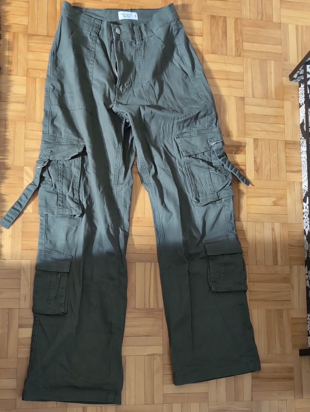 Size S Aéropostale Army Green Cargo Pants